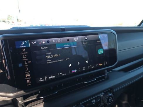 Used 2025 Jeep Wrangler Unlimited Sahara w/ Safety Group image 22