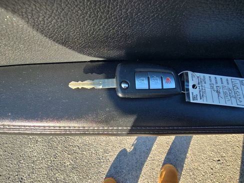 Used 2018 Nissan Rogue Sport S FWD image 36