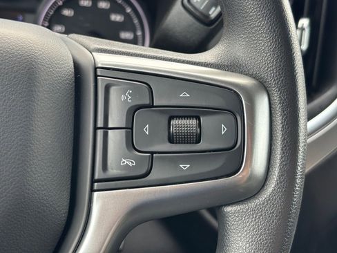 Used 2020 Chevrolet Silverado 1500 LT AWD/4WD image 23