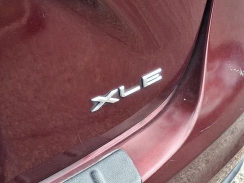Used 2014 Toyota Avalon XLE Premium FWD image 7