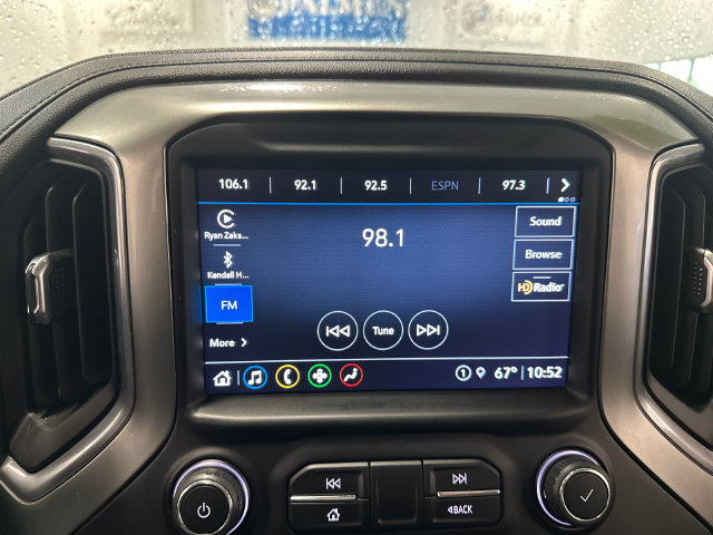 Used 2021 Chevrolet Silverado 1500 LT Trail Boss w/ Convenience Package II AWD/4WD image 17