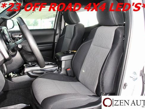 Used 2023 Toyota Tacoma TRD Off-Road image 32