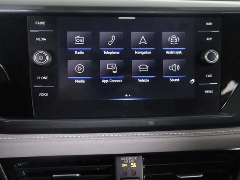 Used 2023 Volkswagen Taos SEL AWD/4WD image 47