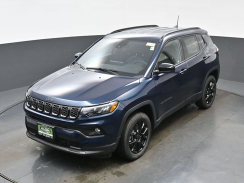 New 2026 Jeep Compass Latitude AWD/4WD image 18