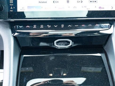 New 2026 Jeep Grand Cherokee Limited image 20