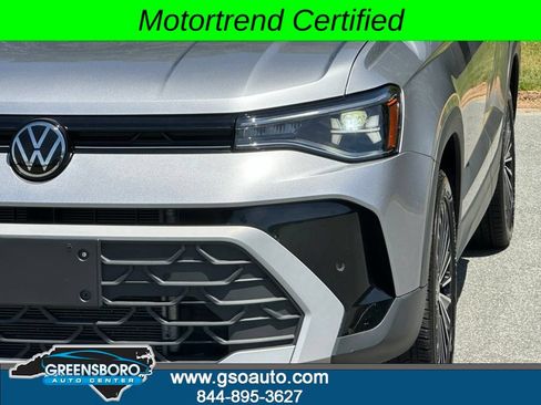 Used 2025 Volkswagen Taos SE FWD image 45