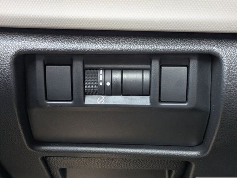 Certified 2025 Subaru Forester image 25