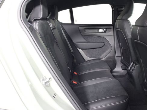 Certified 2023 Volvo C40 P8 Recharge Ultimate AWD/4WD image 28