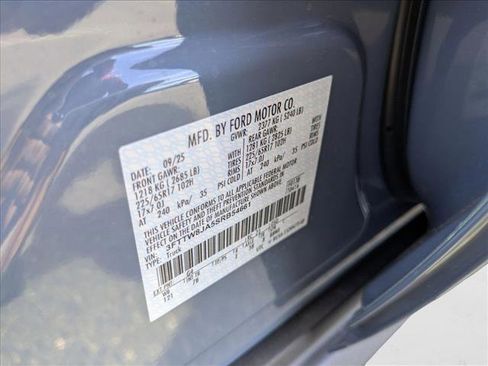 New 2025 Ford Maverick XLT w/ XLT Luxury Package image 17