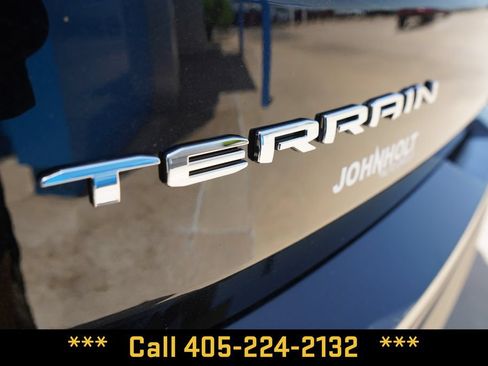 Used 2024 GMC Terrain SLE FWD image 7