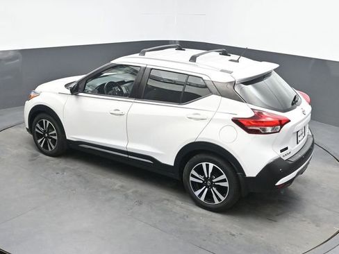 Used 2020 Nissan Kicks SR w/ Exterior Package image 24