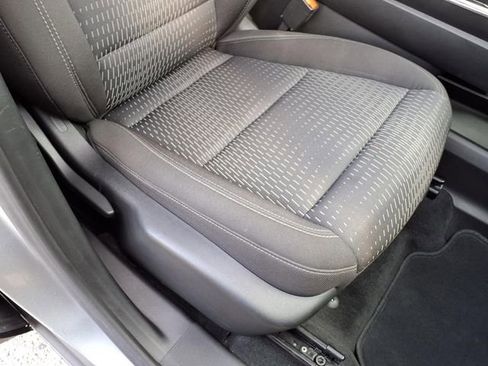Used 2025 Chevrolet Equinox LT FWD image 73