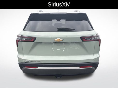 Used 2025 Chevrolet Equinox LT image 4