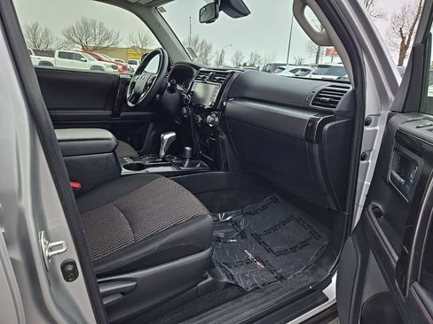 Used 2023 Toyota 4Runner TRD Off-Road AWD/4WD image 29