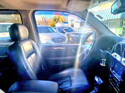 Used 2006 GMC Envoy XL Denali image 10