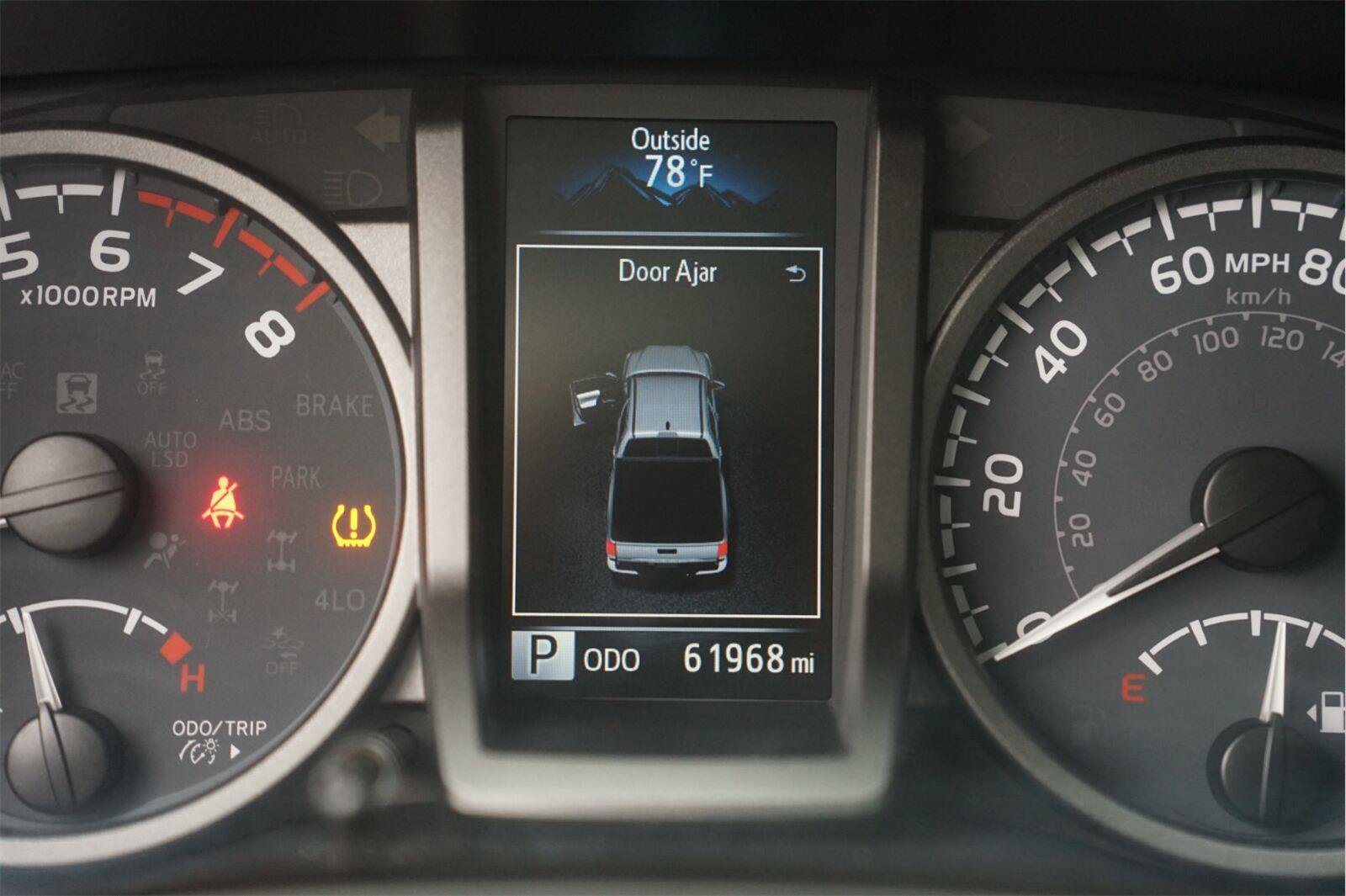 Used 2021 Toyota Tacoma TRD Off-Road AWD/4WD image 25