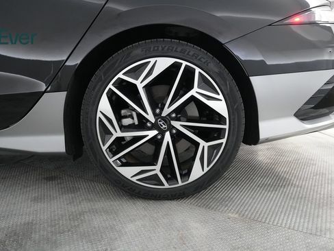 Used 2023 Hyundai Ioniq 6 SEL RWD image 9