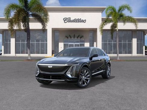 New 2026 Cadillac Lyriq Signature Luxury image 8