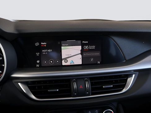 New 2025 Alfa Romeo Stelvio Sprint image 24