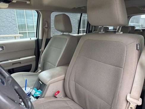 Used 2011 Ford Flex SE FWD image 7
