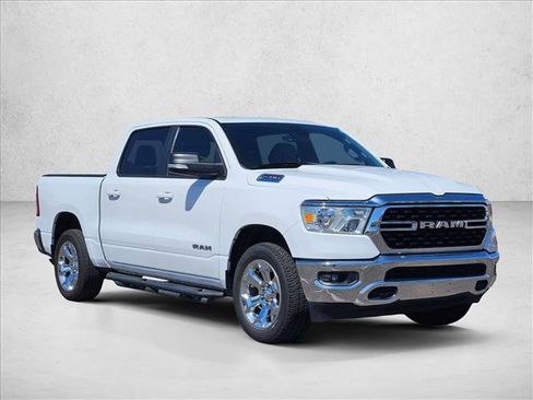 Used 2022 RAM 1500 Big Horn AWD/4WD image 3