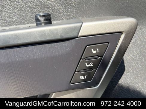 Used 2026 Toyota Sequoia Platinum AWD/4WD image 13