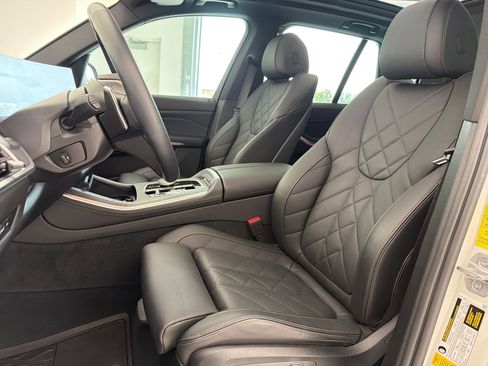 Certified 2024 BMW X5 xDrive40i AWD/4WD image 5