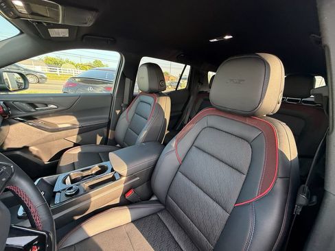 Used 2026 Chevrolet Equinox RS w/ Safety and Technology Package FWD image 13