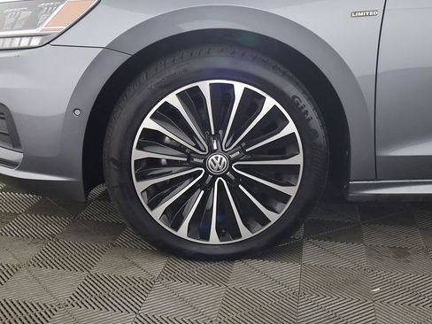Used 2022 Volkswagen Passat 2.0T FWD image 23