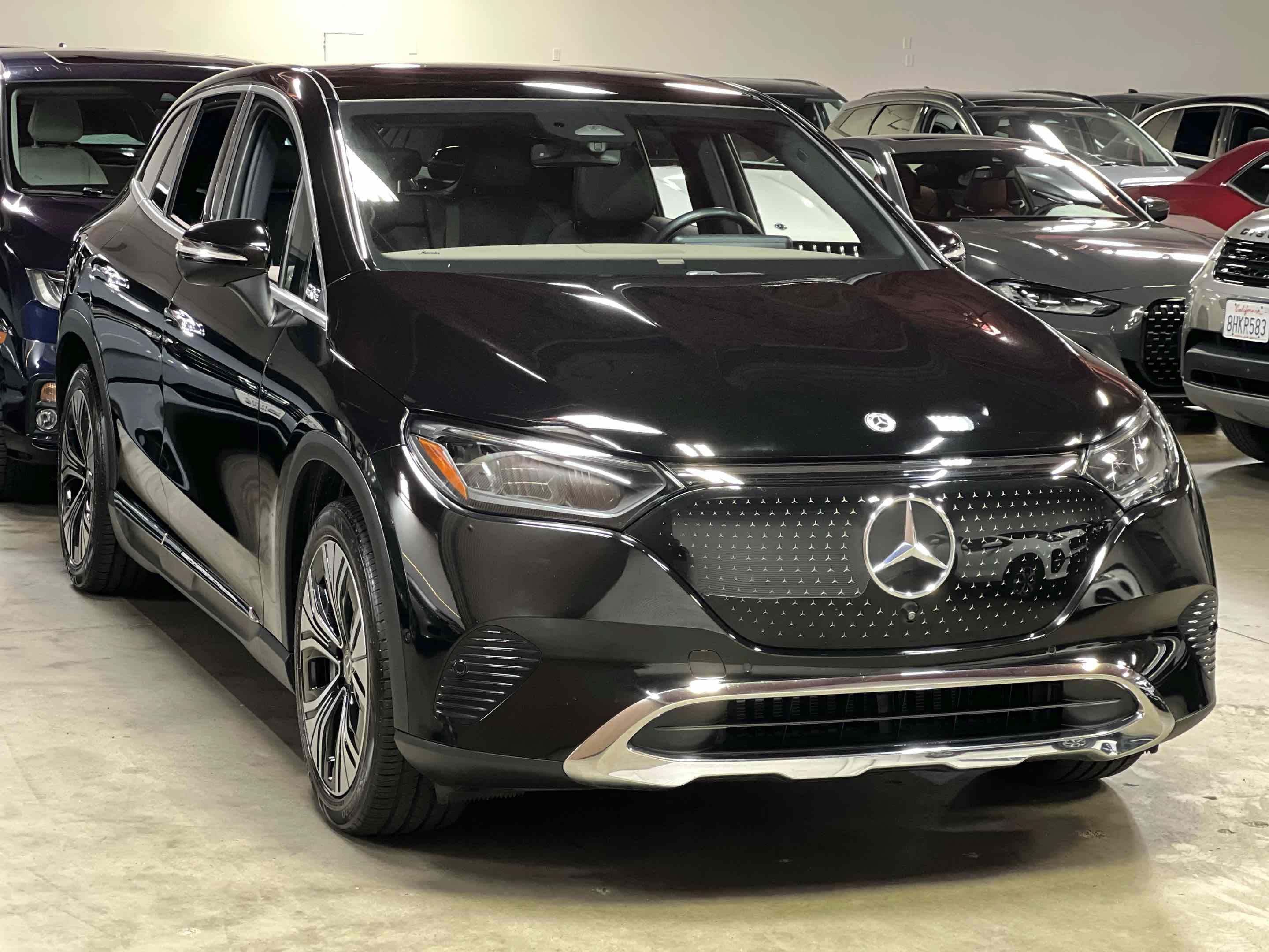 Used 2023 Mercedes-Benz EQE 350+ SUV image 3