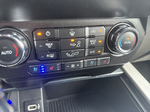 Used 2019 Ford F150 Lariat AWD/4WD image 17
