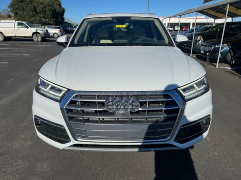 Used 2020 Audi Q5 Prestige w/ Prestige Package image 4