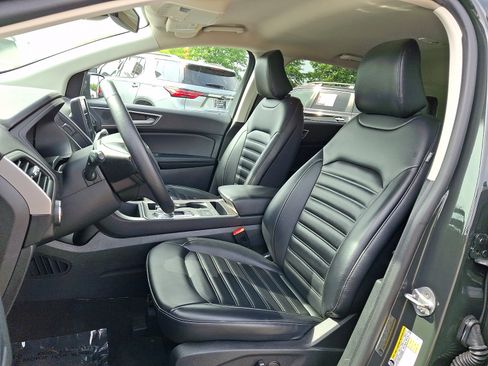 Used 2024 Ford Edge SEL AWD/4WD image 16
