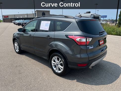 Used 2018 Ford Escape SEL AWD/4WD image 3