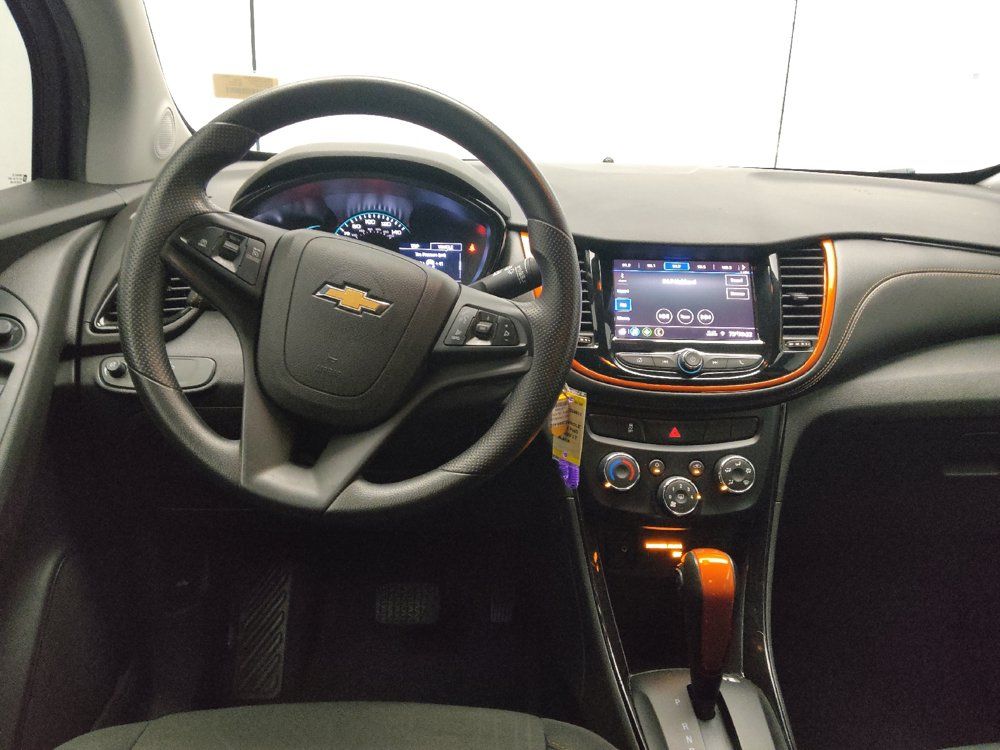 Used 2020 Chevrolet Trax LT FWD image 22