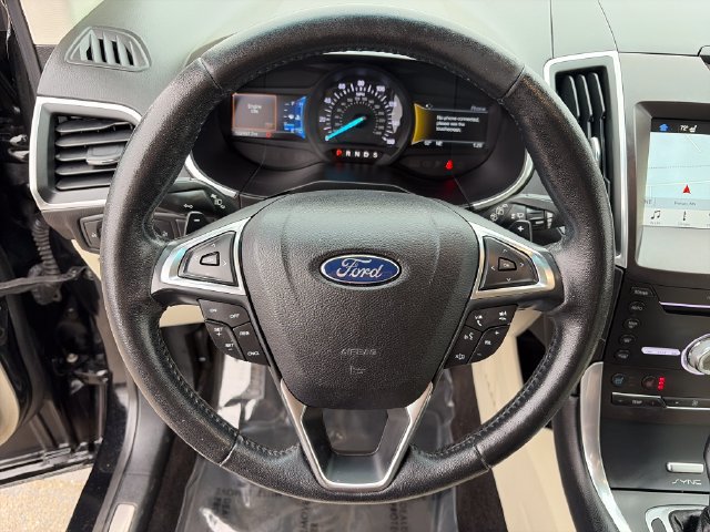 Used 2017 Ford Edge Titanium w/ Equipment Group 301A AWD/4WD image 29