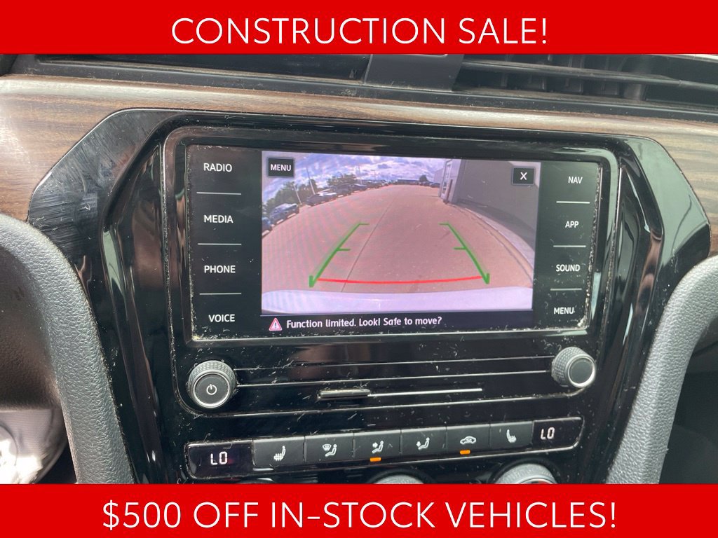 Used 2022 Volkswagen Passat 2.0T FWD image 18