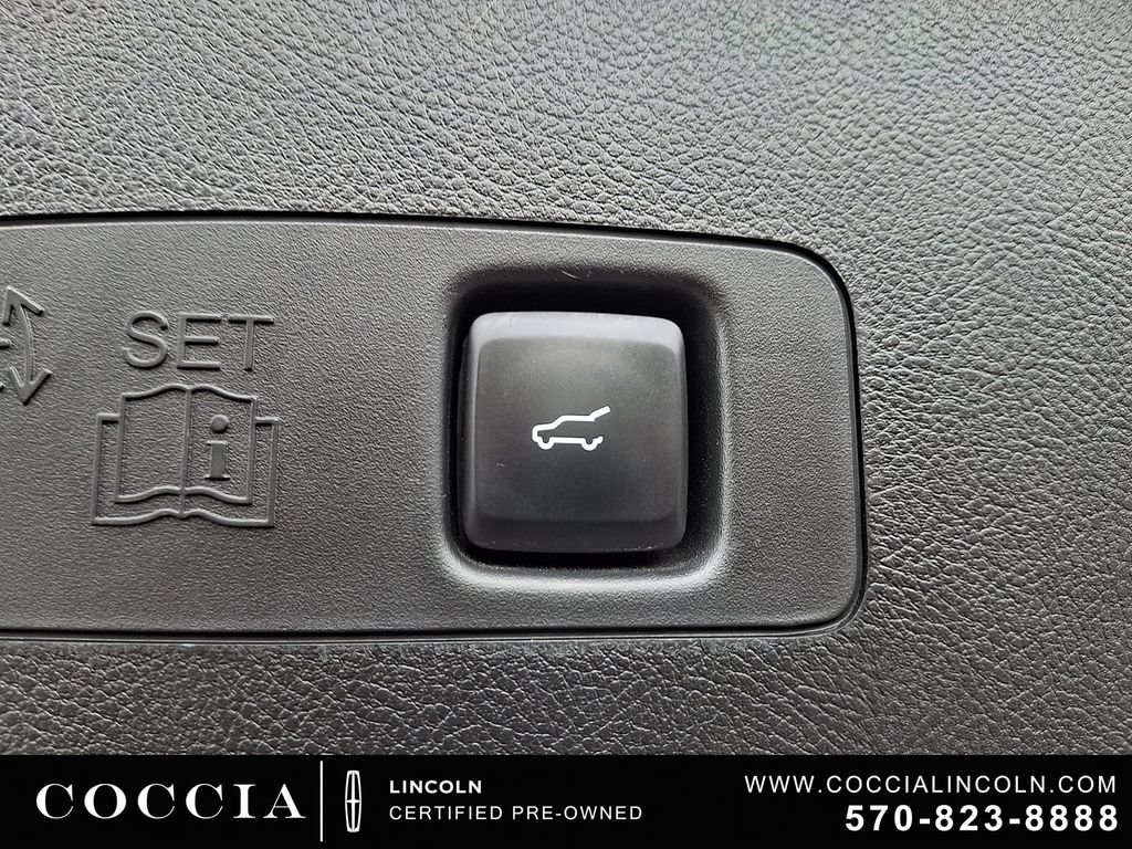 Certified 2023 Lincoln Corsair AWD w/ Equipment Group 101A image 30