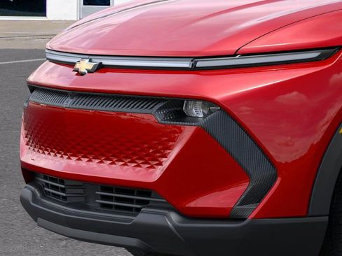 New 2026 Chevrolet Equinox EV LT image 15