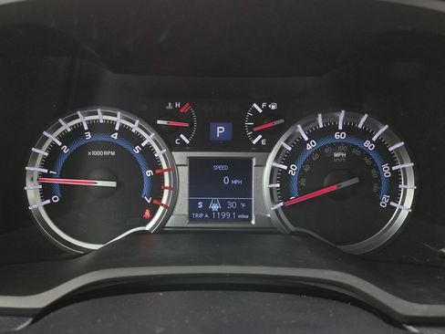 Used 2015 Toyota 4Runner SR5 image 36