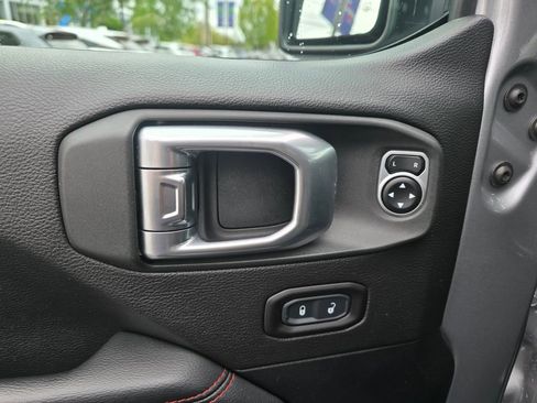 Used 2020 Jeep Gladiator Rubicon AWD/4WD image 18