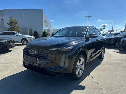 New 2025 Audi Q5 Premium Plus image 1