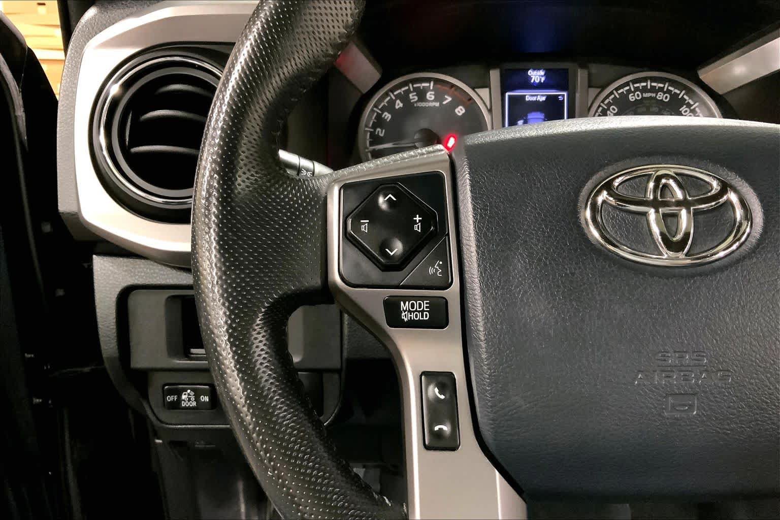 Used 2018 Toyota Tacoma Limited AWD/4WD image 24