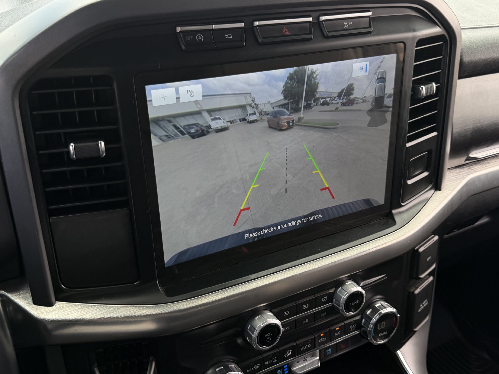 Used 2021 Ford F150 Lariat w/ Equipment Group 502A High AWD/4WD image 19