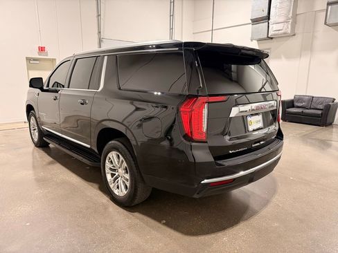 Used 2024 GMC Yukon XL SLT w/ SLT Luxury Package image 7