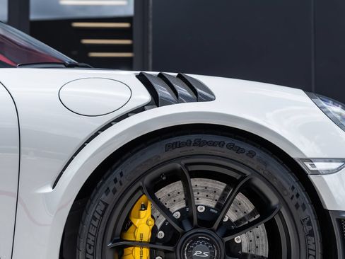 Certified 2019 Porsche 911 GT2 RS RWD image 39