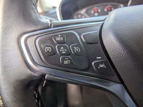 Used 2024 Chevrolet Equinox LT AWD/4WD image 25