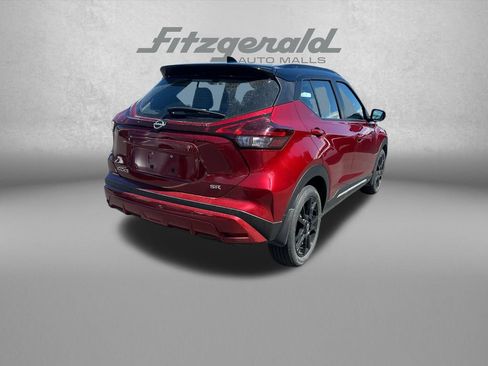 Used 2024 Nissan Kicks SR w/ SR Premium Package FWD image 8