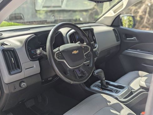 Used 2020 Chevrolet Colorado LT w/ Safety Package image 15