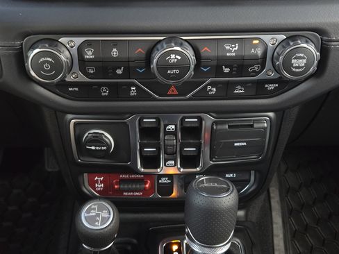New 2026 Jeep Gladiator Mojave AWD/4WD image 16